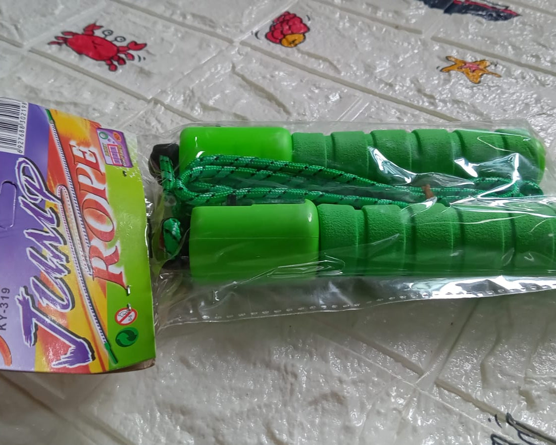 Skipping rope with electronic counter for accurate tracking.