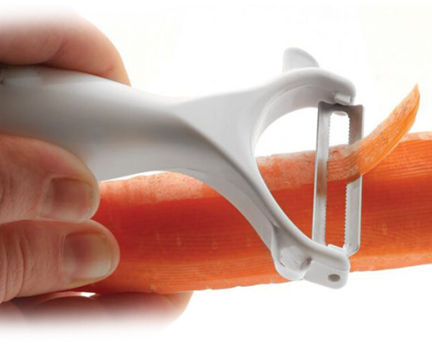 Compact and sharp peeler for precision peeling of vegetables and fruits.