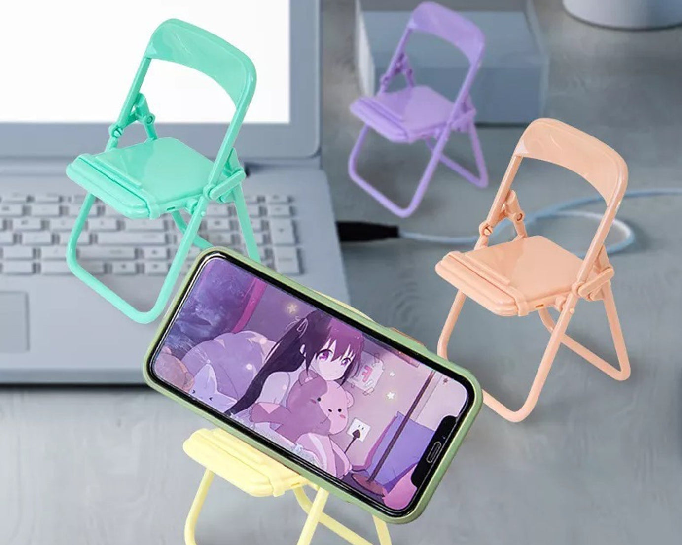 Modern mobile holder designed for stability and ease of use.