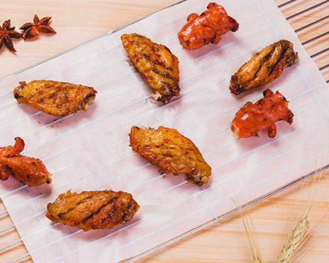 Oil-absorbing paper for cooking, helps reduce grease