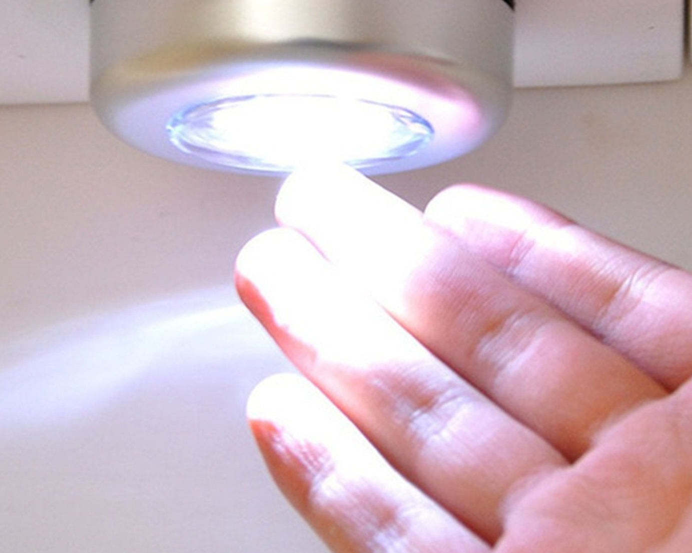 LED light, cordless, close-up.