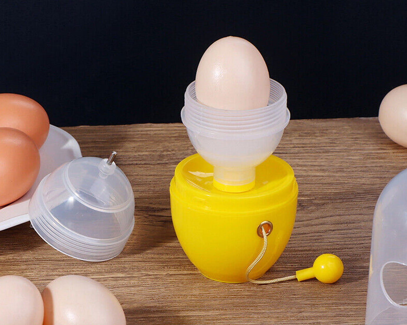 MANUAL EGG PULLER SCRAMBLER HOUSEHOLD WHITE EGG YOLK MIXER KITCHEN TOOL MIX MANUAL SCRAMBLER CONVENIENT WITHOUT BREAKING EGGS.