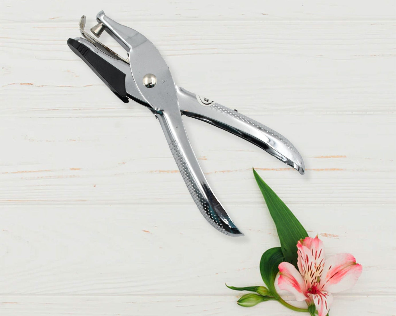 Hole Punch Crafts Single Hole Puncher Hole Puncher Whole Puncher Paper Hole Office Puncher Office Supply Paper Cutter