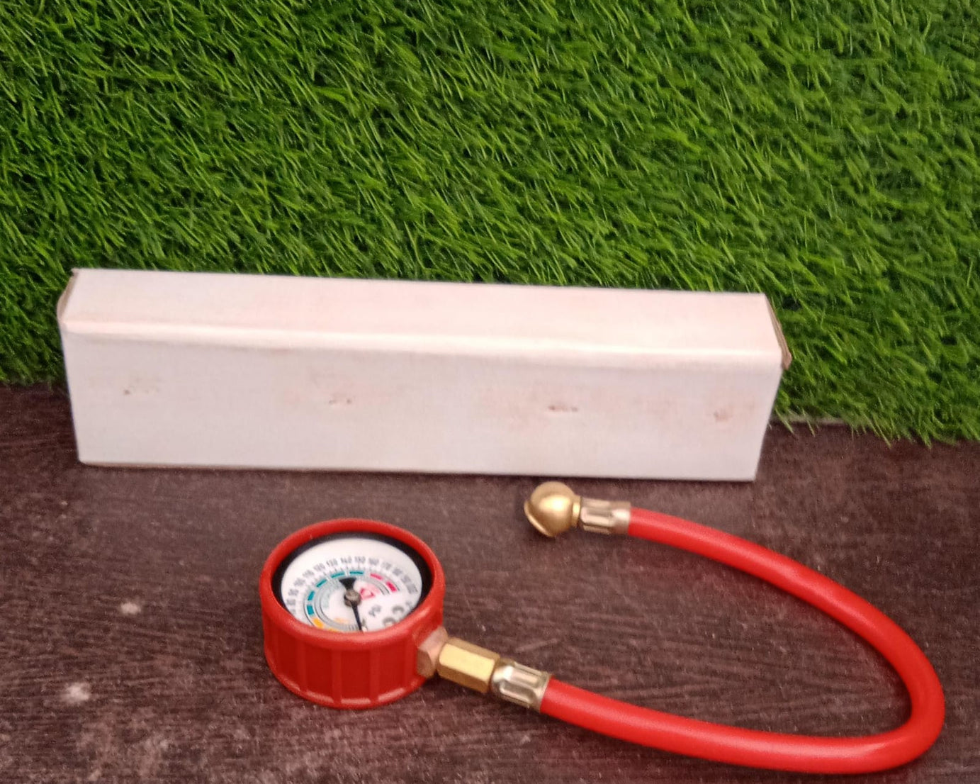 inflator gauge showing measurement scale.