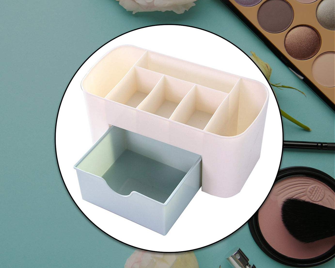 Stylish makeup box with compartments for efficient storage of cosmetics