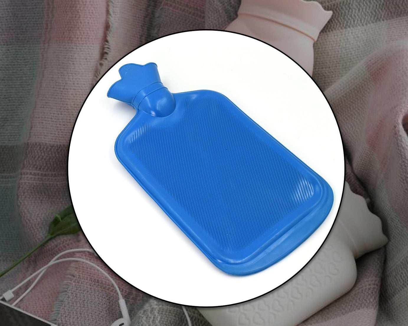 Hot water Bag 2000 ML used in all kinds of household and medical purposes as a pain relief from muscle and neural problems.