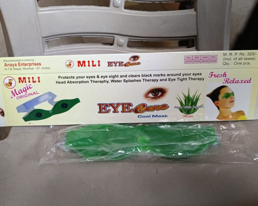 Eye mask for sleep and reducing eye puffiness