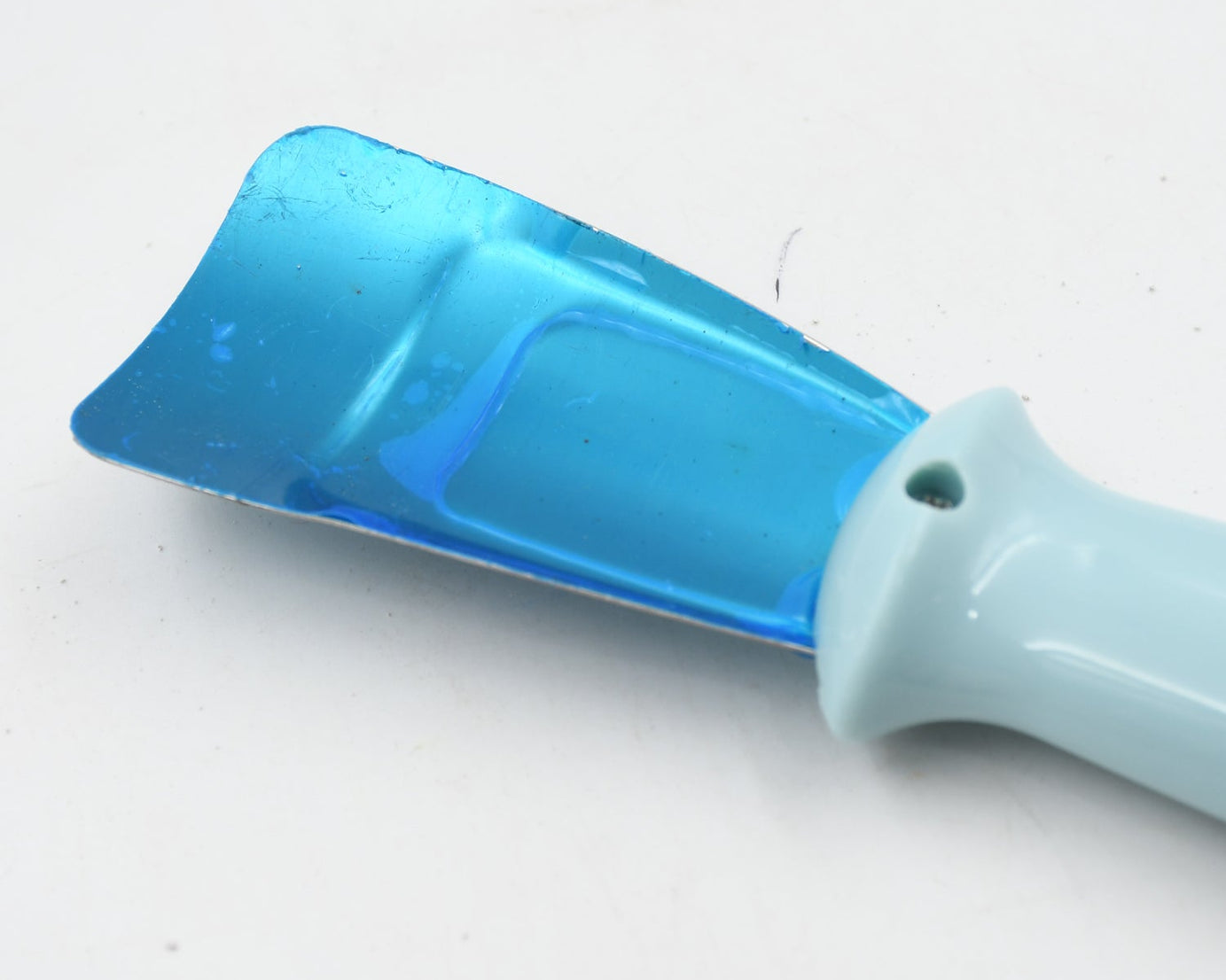 ice Remover Scoop, Non Slip Ergonomic Design Compact Size Freezer Shovel Anti Rust for Refrigerator (1Pc)