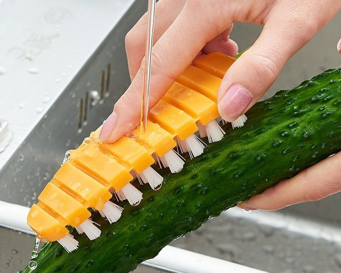 Vegetable Scrubbing Brush, Vegetable Scrubber Nonâ€‘Toxic Fruit Brush Carrot Shape Vegetable Brush for Potato for Vegetable