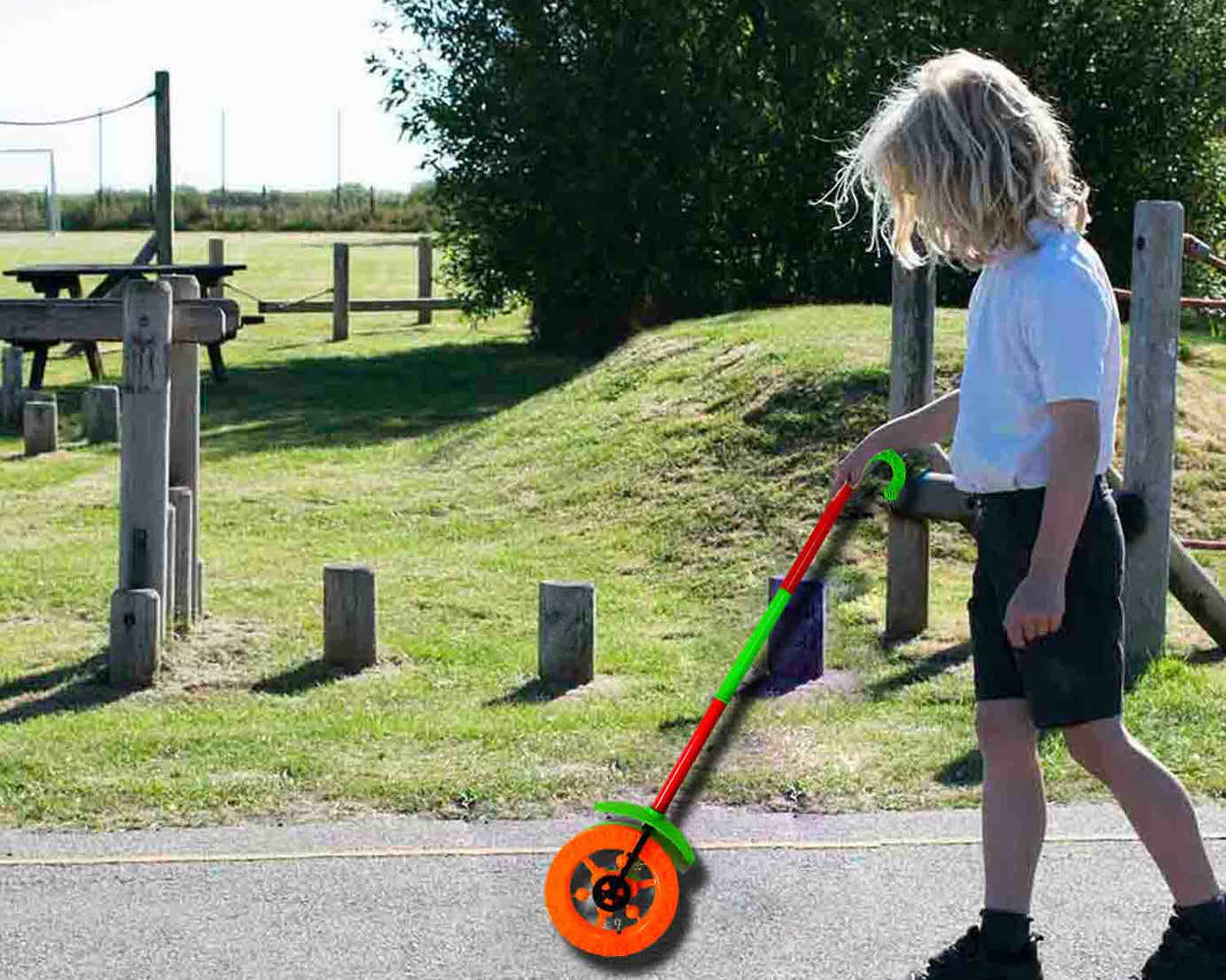 Kids push toy with single wheel and two lights