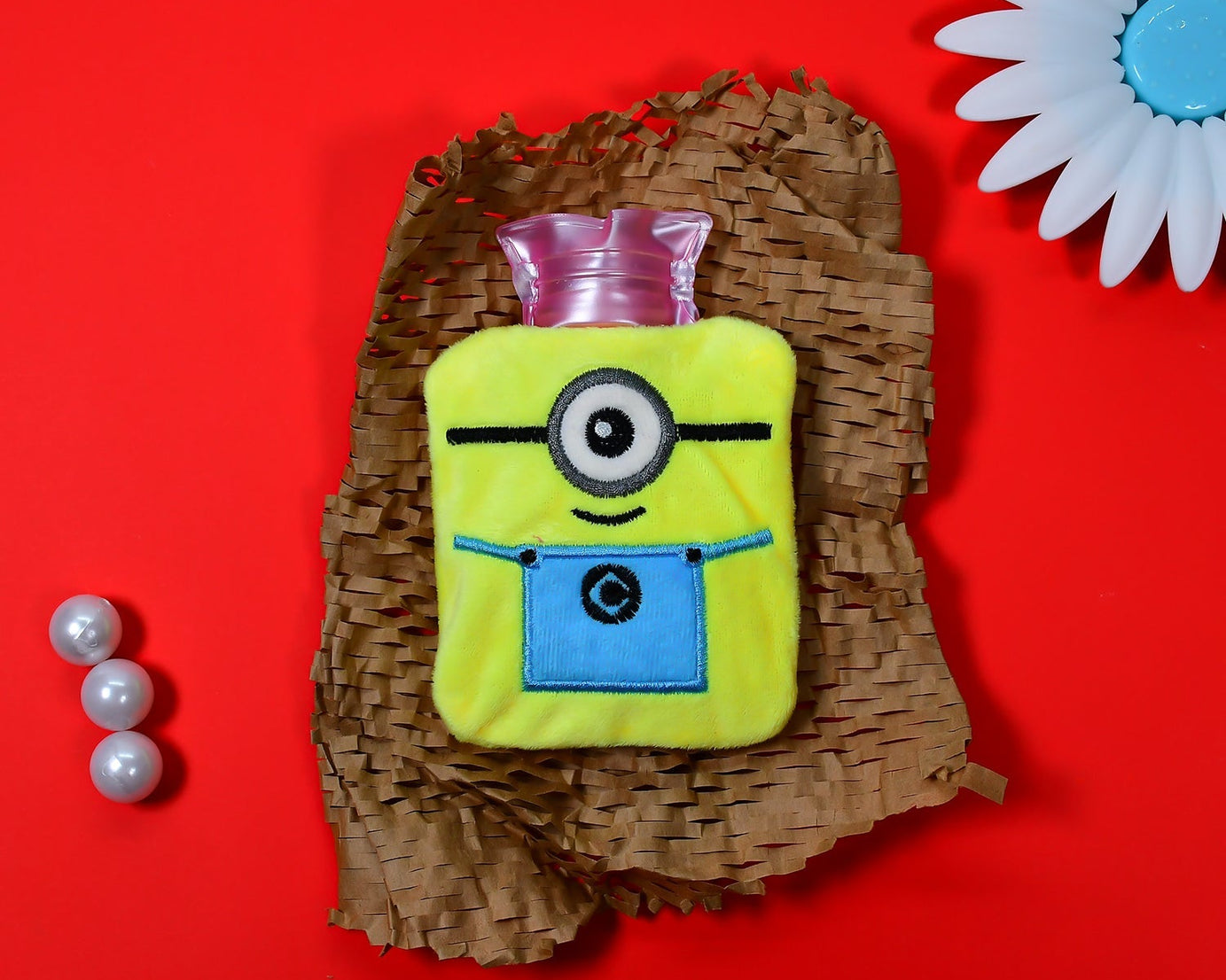 Minions hot water bag with cover, ideal for neck and shoulder pain