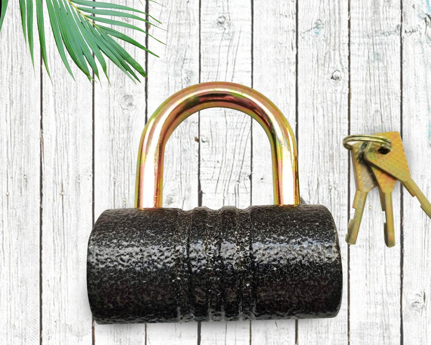 Iron Pad lock, Brass Core and Thickened Spray Black Iron Door Lock With 5 pc Keys for Home Dormitory, Waterproof Antirust Anti-theft Padlocks Outdoor Gate Shed Locks Warehouse Big Iron Door Drawer Lock (82 mm )