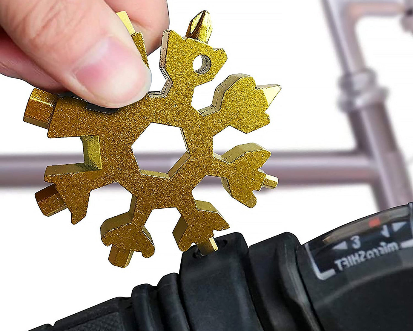 Durable & Portable 18 in 1 Snowflake Multi-Tool, Snowflake Bottle Opener Flat Phillips Screwdriver Kit Wrench