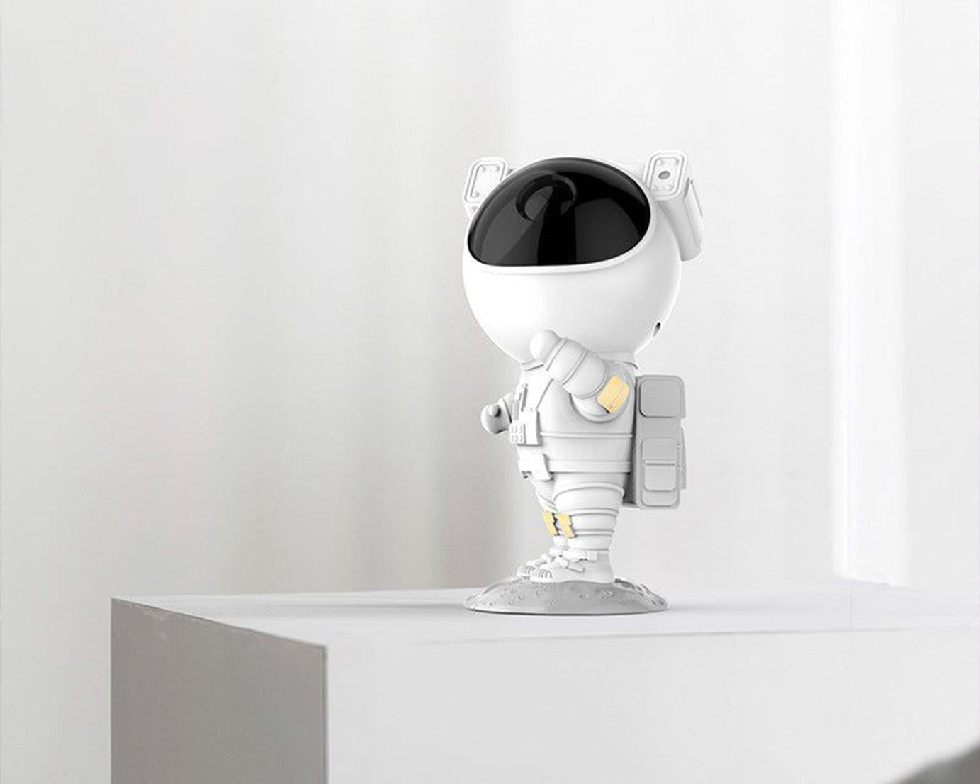 Robot Sky Space Stars Light Astronaut Galaxy Projector, Night lamp, Bedroom, Kids, Projector, Remote Control, Star Projector Will Take Children's to Explore The Vast Starry Sky for Adults, raksha bandhan, Diwali Gift