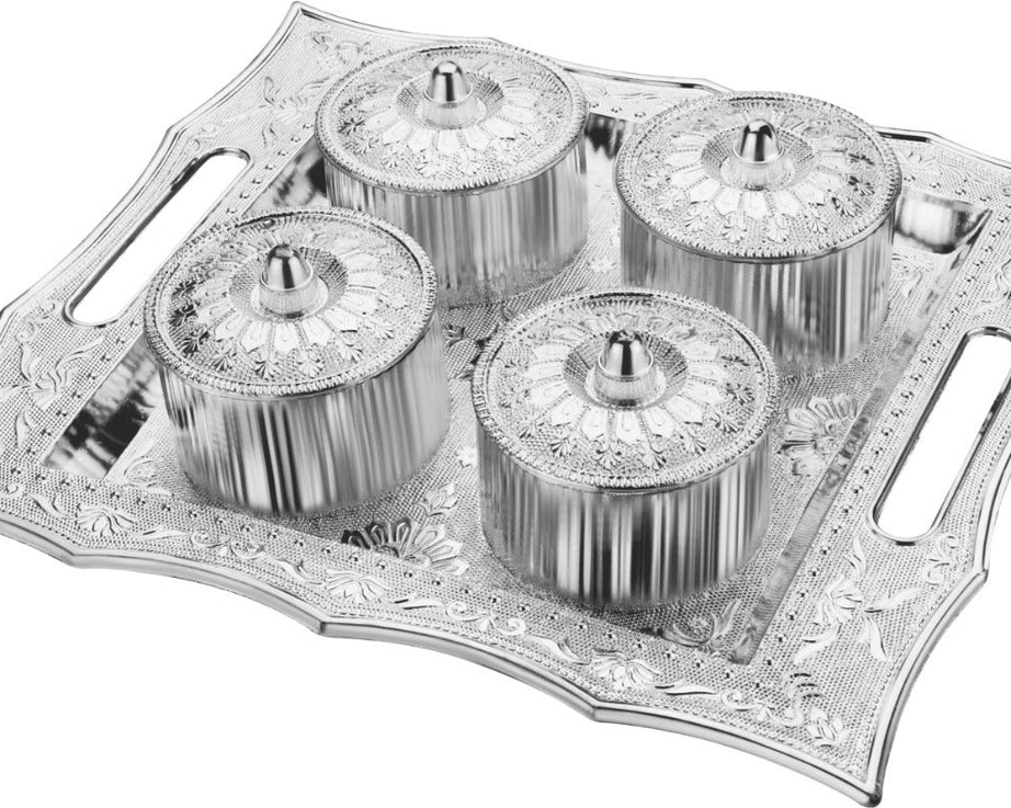 Airtight snack tray with 4 section bowls.