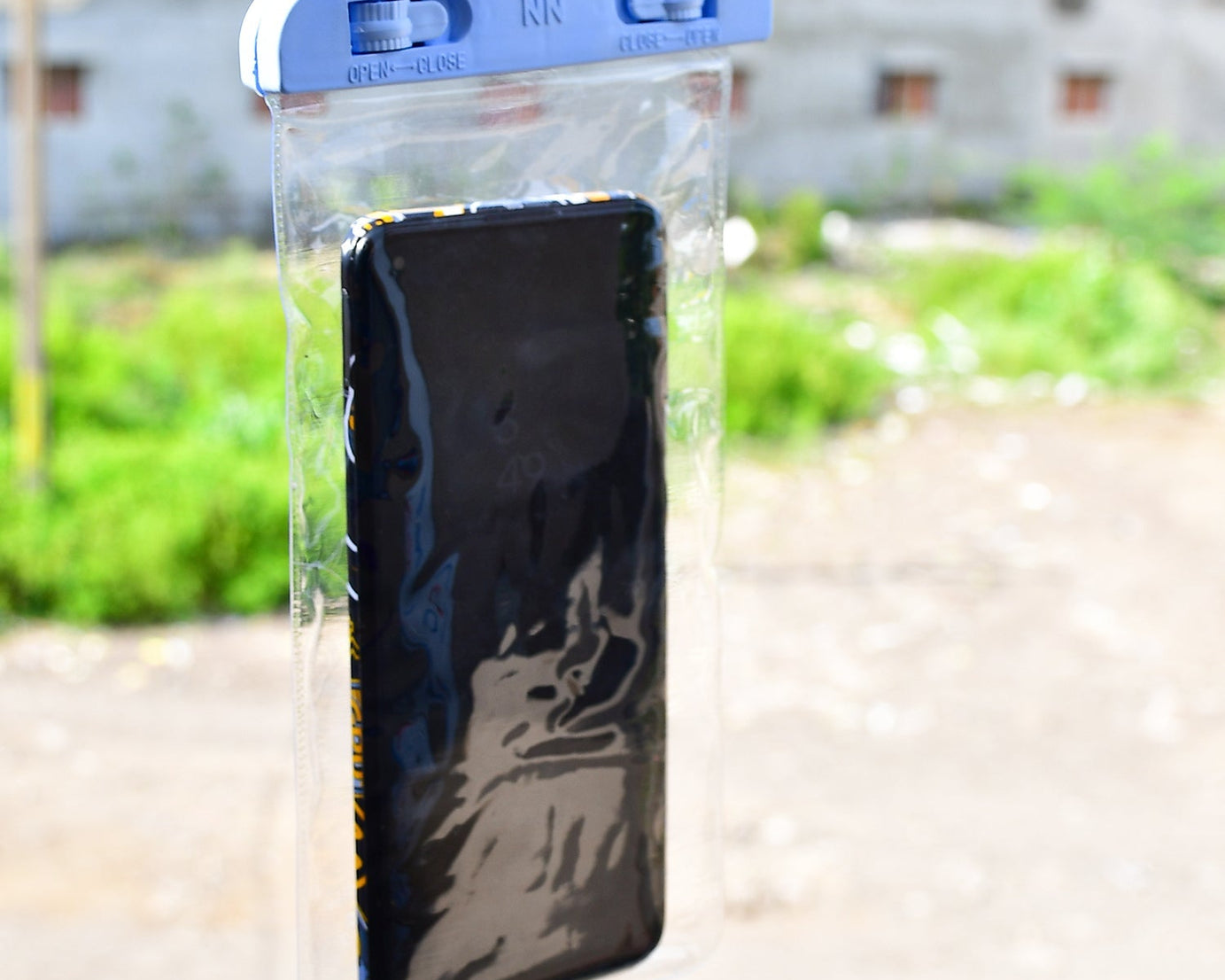 Transparent waterproof phone bag