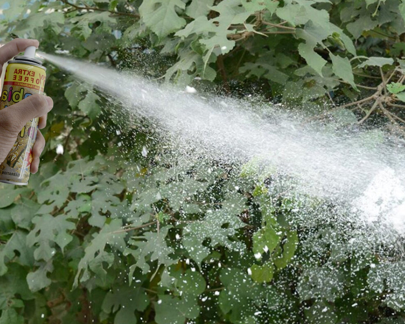 Fun snow spray for celebrations and official party events.