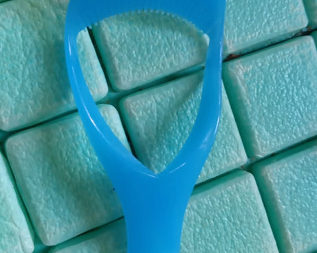 0382 3 in 1 Plastic Makeup Cosmetic Eyelash Tool Lash Mascara Applicator Eyelashes Guide Eyelashes Brush Curler Comb Eye Makeup Tool Female Supply (1 Pc)