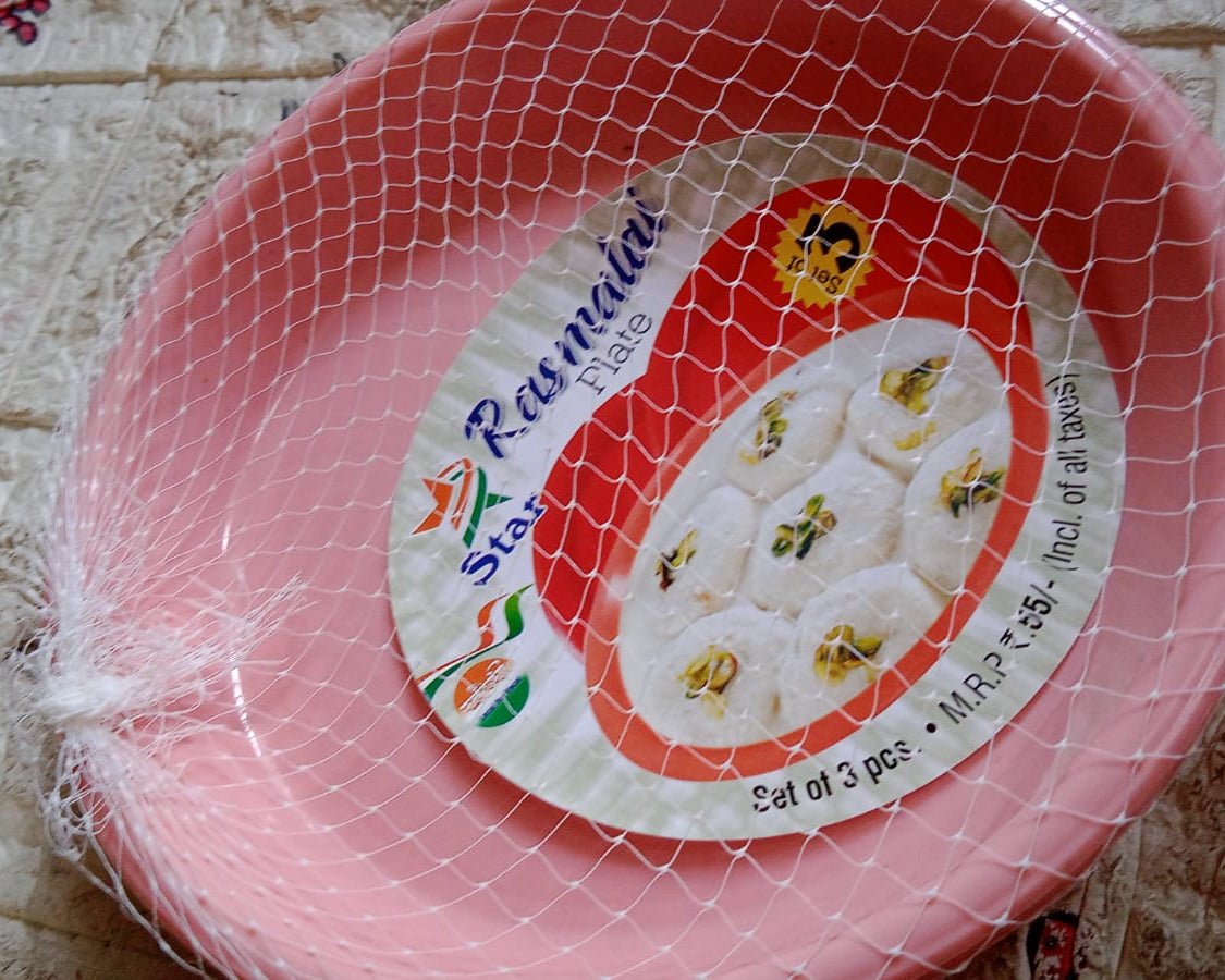 5562 Round Small Plastic Rasmalai / Snacks / Breakfast Plates, Restaurant Serving Trays Home School Coffee Hotel Kitchen Office Reusable Plates for Outdoor, Camping, BPA-free (3 Pcs Set)