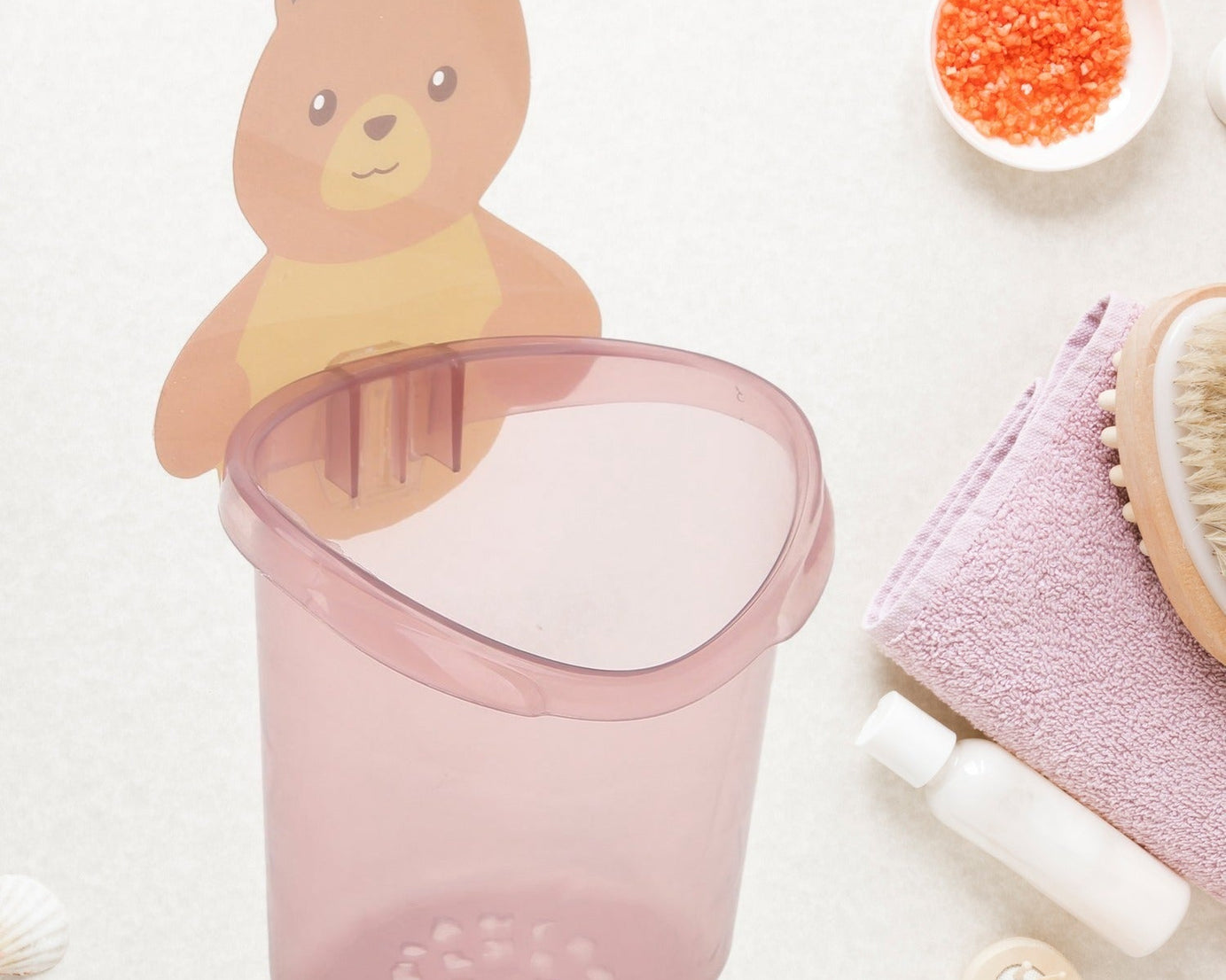 Kids toothbrush holder with teddy bear