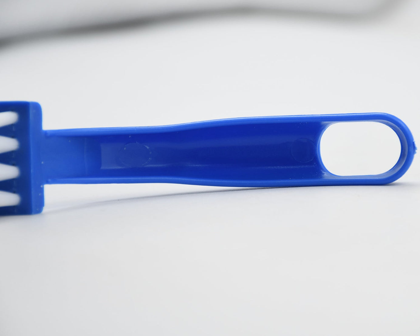 Multi-Purpose Kitchen Cleaning Brushes - Fish Cleaning Vegetable Cleaning Tool Cleaner Utensils Fruit Cleaning 3 Piece