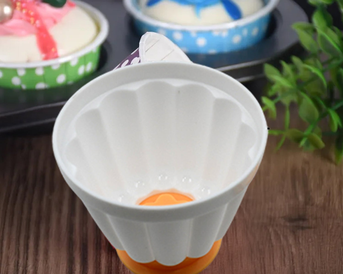 Pudding Molds, Custard Mold, Mold for Jelly Ice creams, Set of 4 Cups with Lid