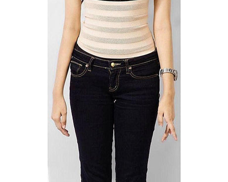 Slimming waist belt with hook closures for shaping and toning, size L.