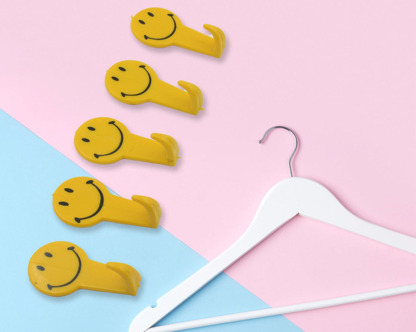5 PC ADHESIVE HOOK FOR HOLDING STUFFS,KEY AND OTHER ITEMS