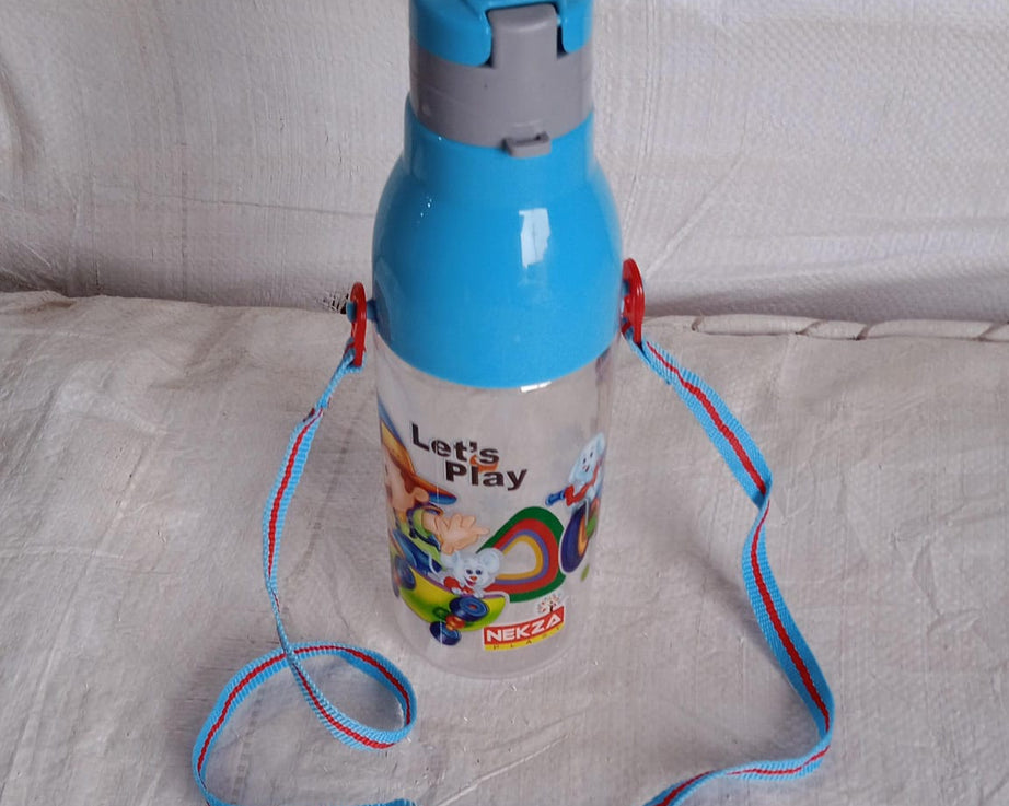 900ml Insulated Water Bottle with Dori & Straw: Leakproof, BPA-Free, Sports Bottle