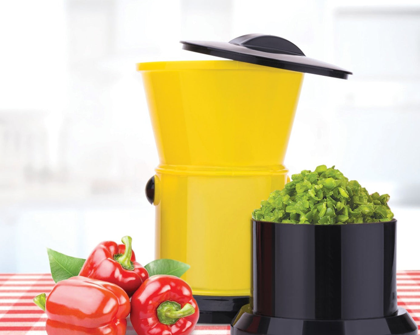 Round chilly cutter with sharp blades for efficient chopping