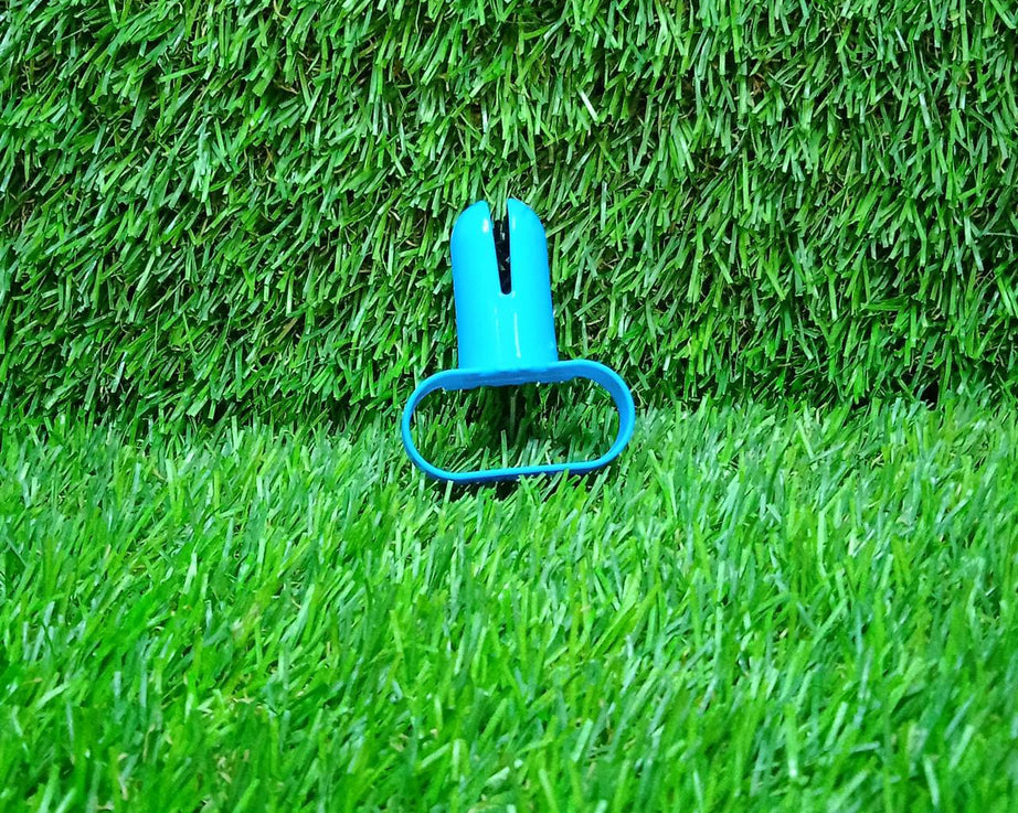 Balloon knotting device for party supplies