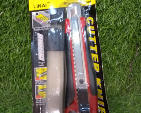 18 mm cutter knife set with blades
