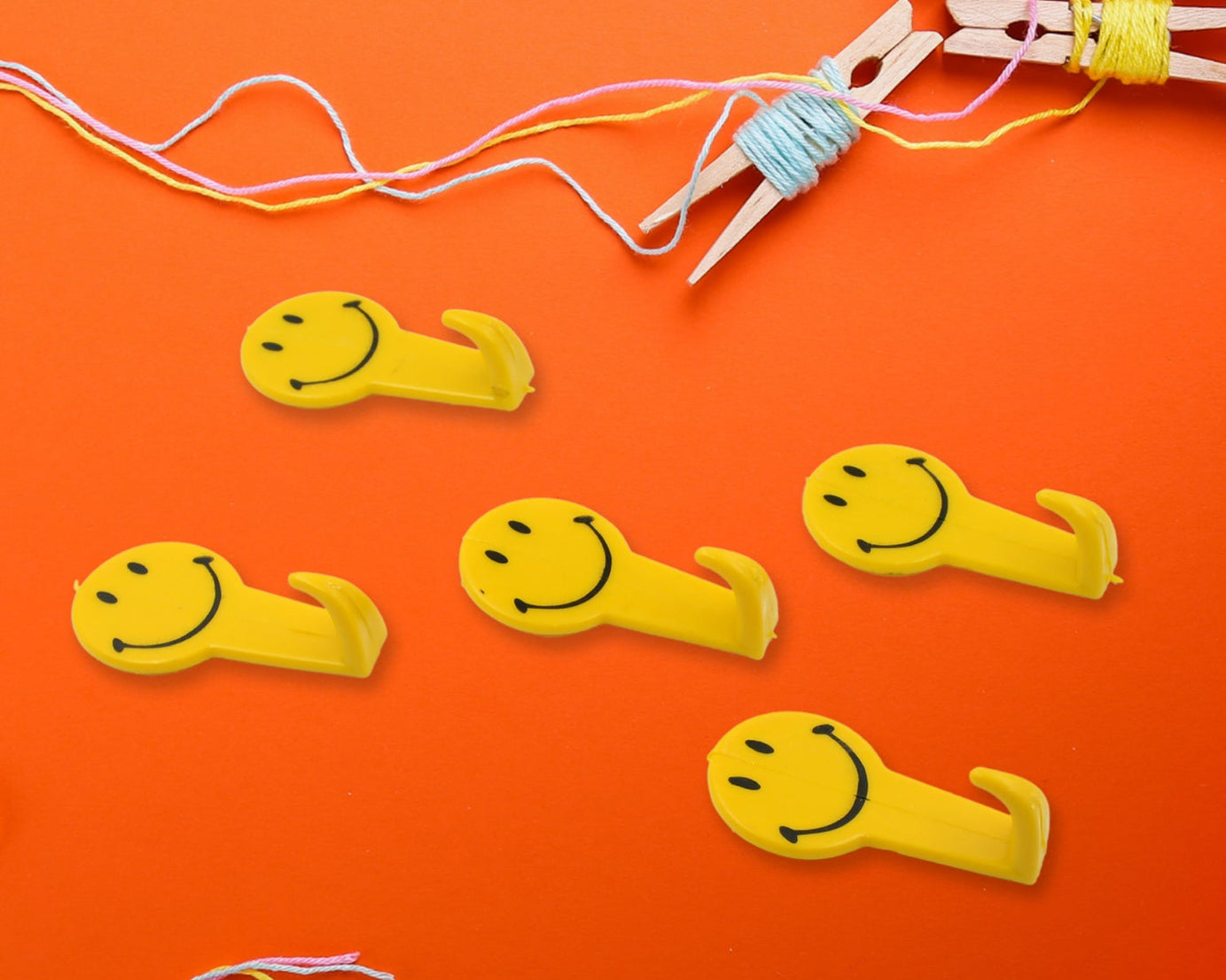 5 PC ADHESIVE HOOK FOR HOLDING STUFFS,KEY AND OTHER ITEMS