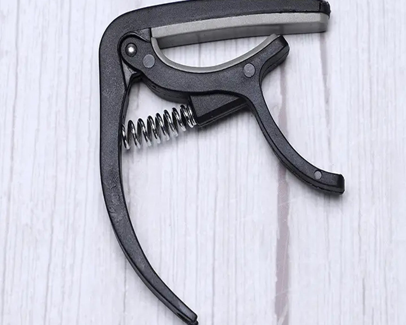 Guitar Capo with Pickup Stand, Soft Pad for Acoustic and Electric Guitar Ukulele Mandolin Banjo Guitar Accessories