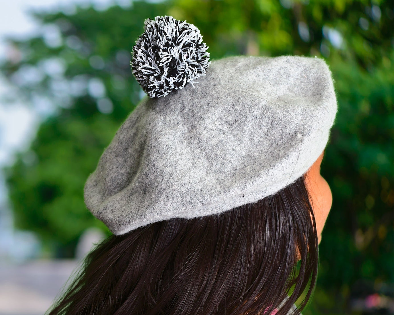 Warm winter beret cap in stylish design, suitable for men and women.