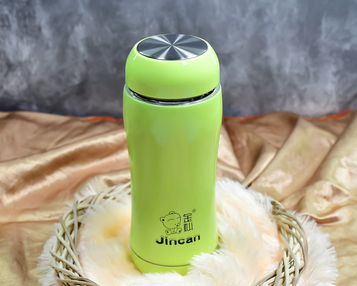 1PC STAINLESS STEEL MIX BOTTLES FOR STORING WATER AND SOME OTHER TYPES OF BEVERAGES ETC.