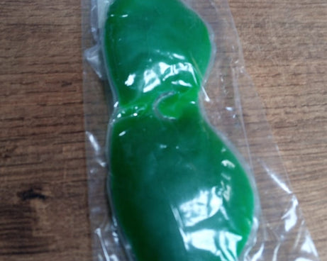 Gel eye mask with cooling effect