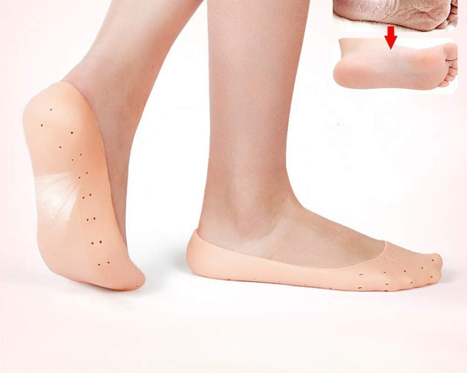 Silicone gel foot protectors designed for moisturizing.