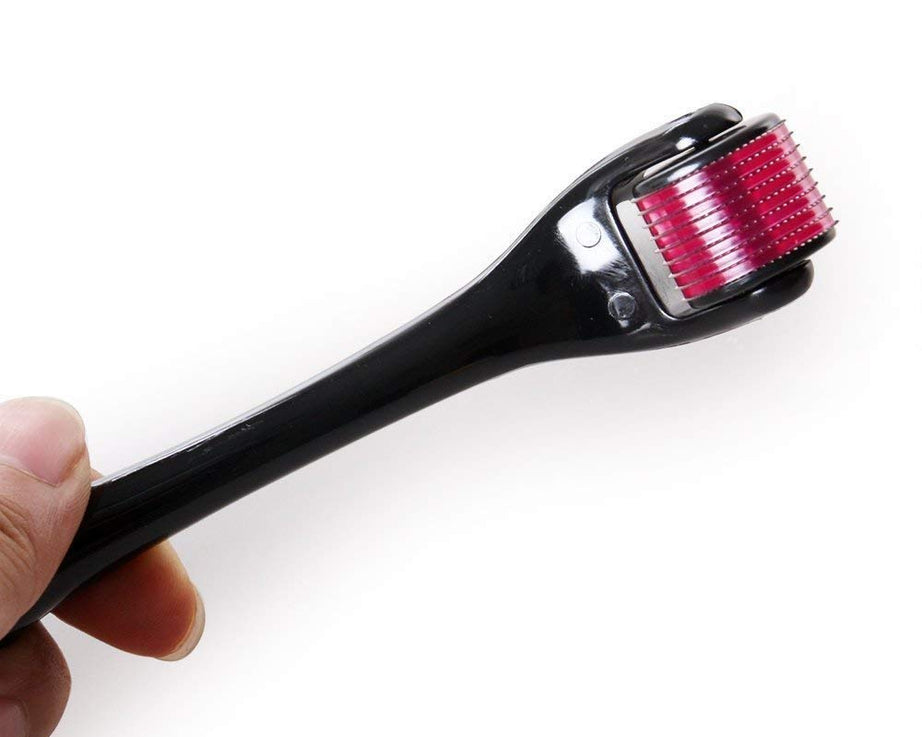 Derma roller with needles