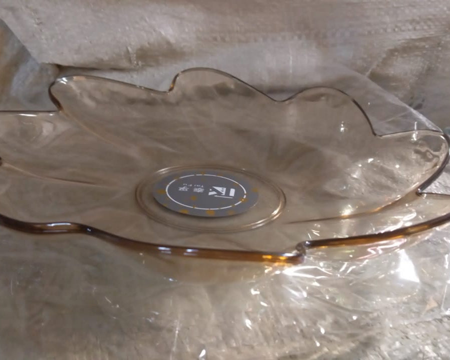 Flower Shape Plastic Dinner / Fruit Plate  / Tray / Snacks / Breakfast Plate friendly Plastic Plate for Kids Party Supplies Birthday Holiday Party Dinnerware Supplies (1 Pc)