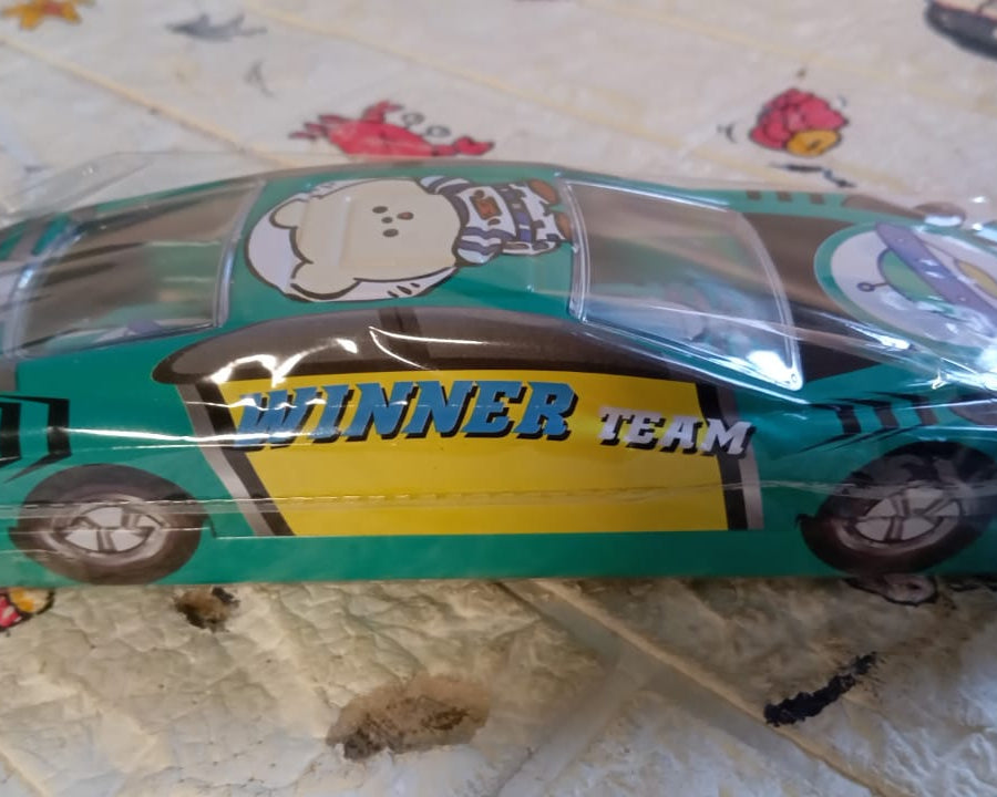 Car-Shaped Metal Compass Box (1 Pc): Pencil Case for Kids, Stationery