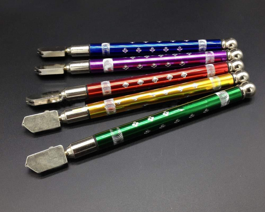 Glass cutter with pencil shape for ease of use.