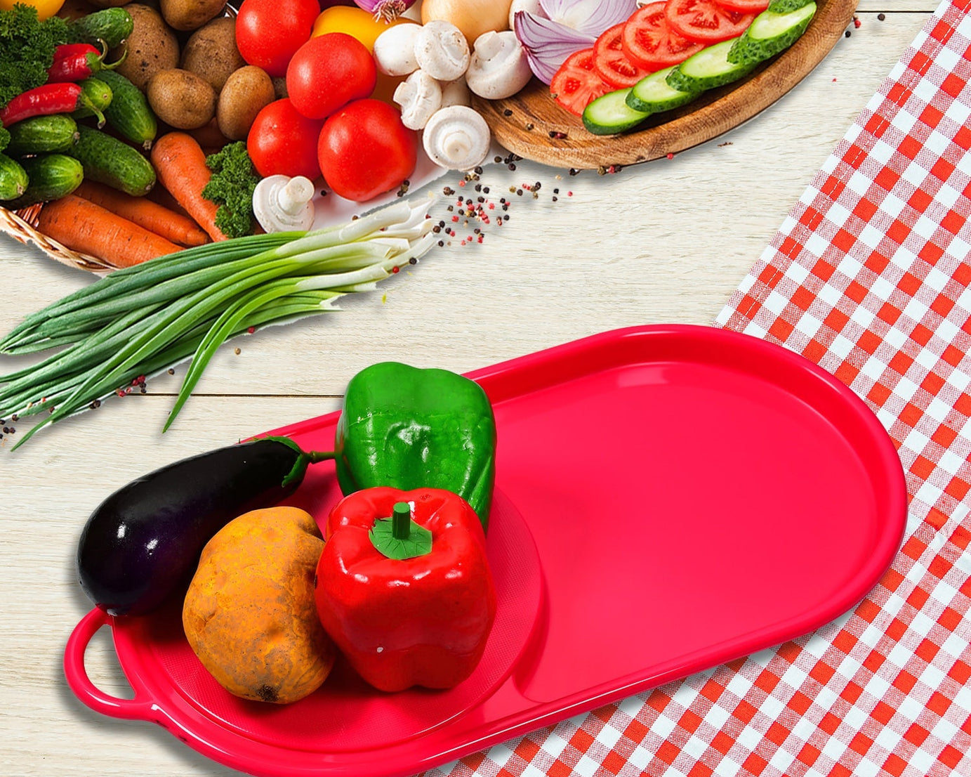 Plastic chopping tray for kitchen use