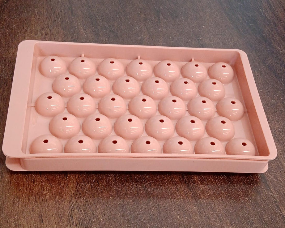 Lollipop candy machine for producing colorful and tasty lollipops