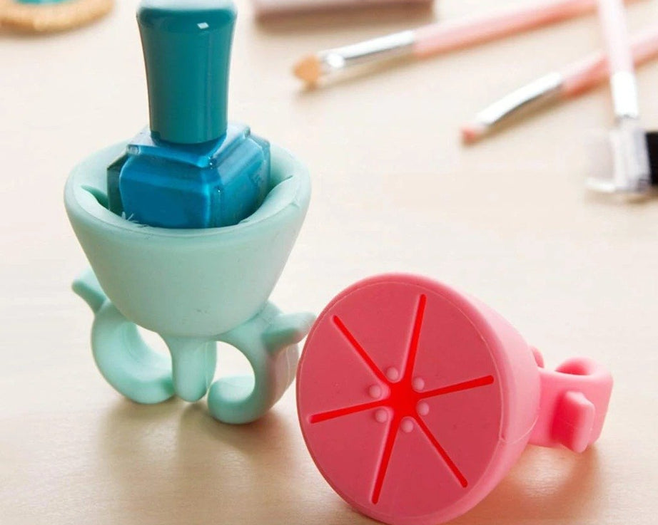 Nail polish holder ring with stand, detailed view