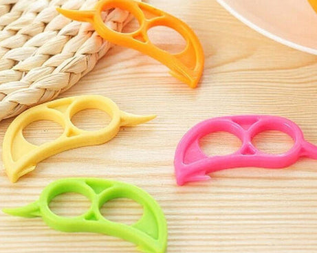Creative snail ring peeler, ideal for peeling oranges.