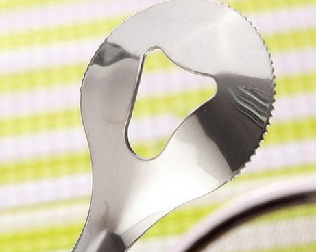 Kitchen tool, stainless steel filter spoon with clip.