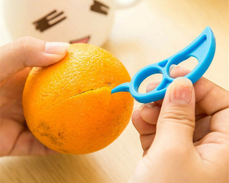 Creative snail ring-shaped peeler for oranges.