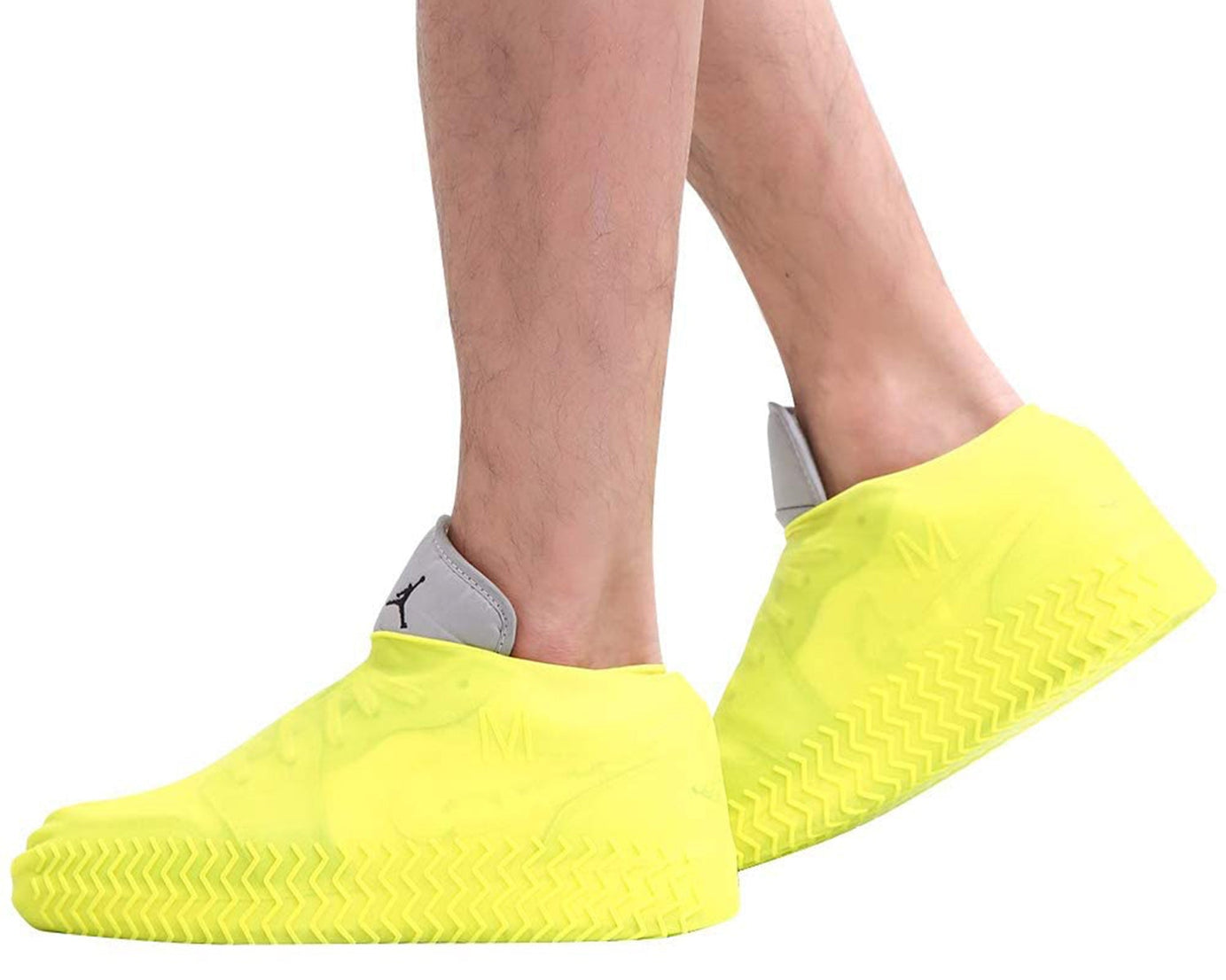 Foldable and waterproof shoe covers for wet conditions