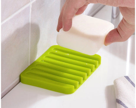 Silicone soap holder with drainage for shower use